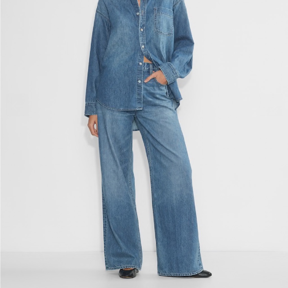 Aritzia Denim Forum 90’s Relax Mid Rise Wide Jean